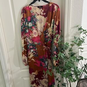 Lulus Beautiful satin floral maxi dress